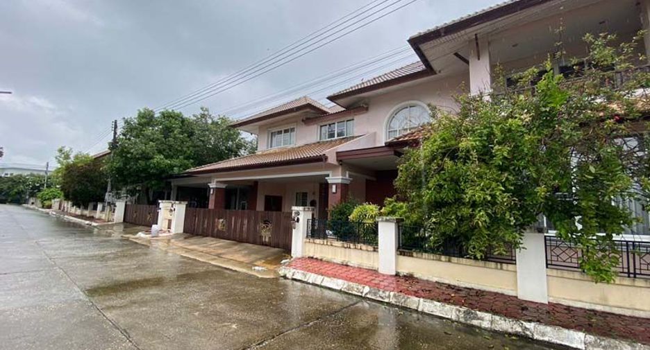 À louer et à vendre 7 chambres maison à Saraphi, Chiang Mai
