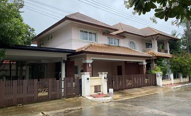 À louer et à vendre 7 chambres maison à Saraphi, Chiang Mai