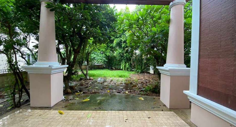 À louer et à vendre 7 chambres maison à Saraphi, Chiang Mai