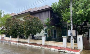 À louer et à vendre 7 chambres maison à Saraphi, Chiang Mai