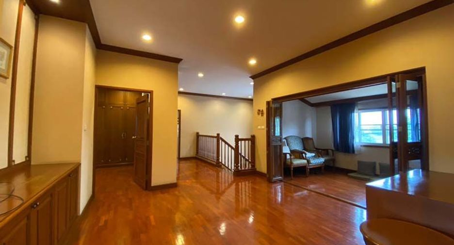 À louer et à vendre 7 chambres maison à Saraphi, Chiang Mai