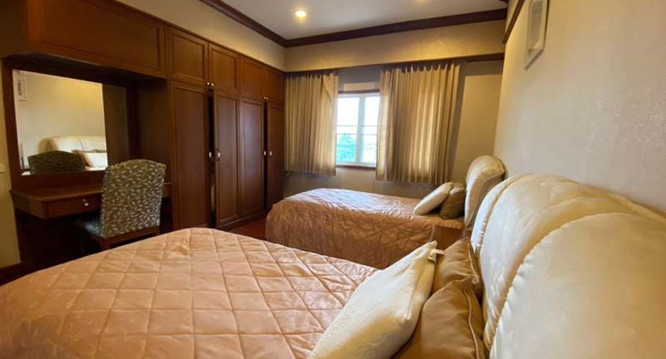 À louer et à vendre 7 chambres maison à Saraphi, Chiang Mai