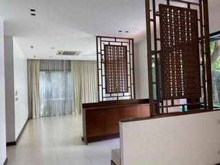 For rent 4 bedrooms house in Watthana, Bangkok
