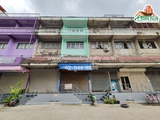 For sale 5 bedrooms retail Space in Bang Kapi, Bangkok