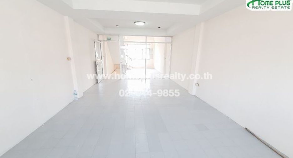 For sale 5 bedrooms retail Space in Bang Kapi, Bangkok