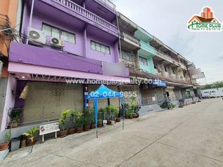 For sale 5 bedrooms retail Space in Bang Kapi, Bangkok