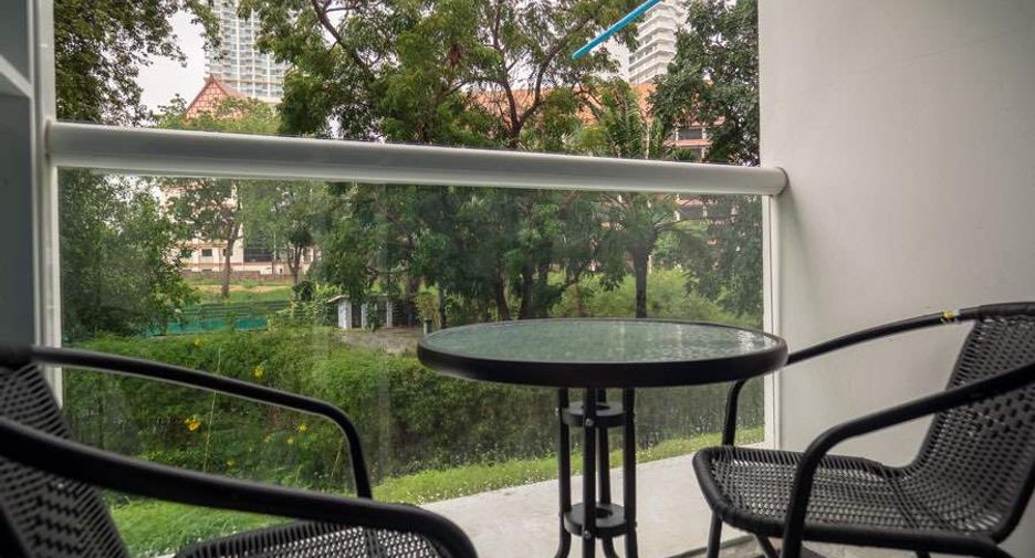 À louer studio condo à Bang Lamung, Chonburi
