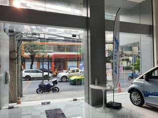 For rent retail Space in Watthana, Bangkok