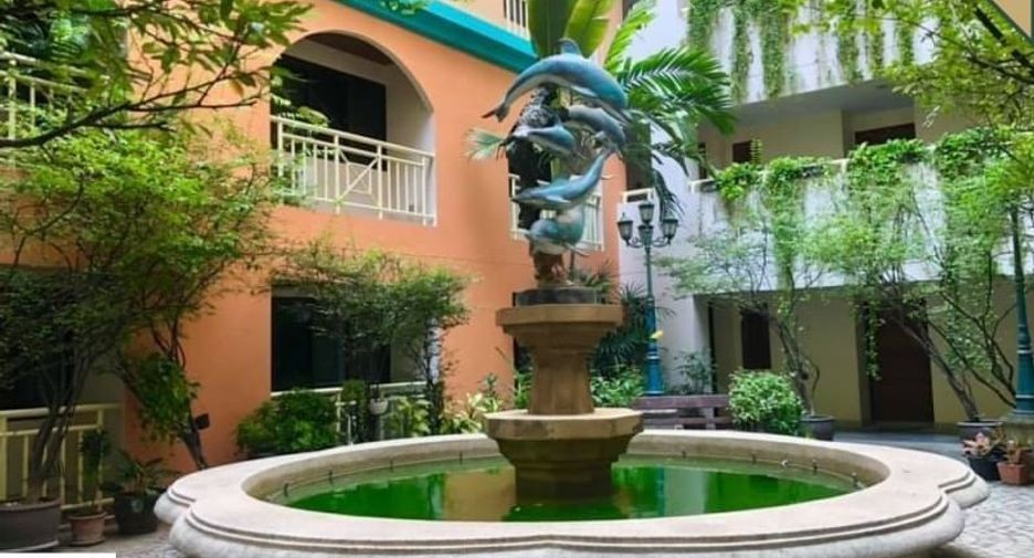 For rent and for sale 2 bedrooms condo in Khlong Toei, Bangkok
