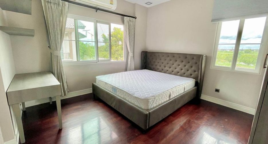 Casa en alquiler de 4 habitaciones en Bang Phli, Samut Prakan
