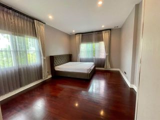 出租 4 卧室 独立屋 在 Bang Phli, Samut Prakan