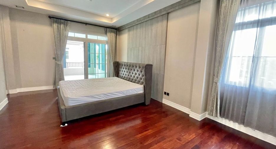 Casa en alquiler de 4 habitaciones en Bang Phli, Samut Prakan