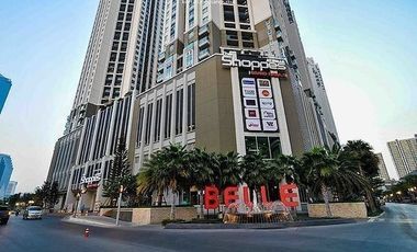For sale 2 bed condo in Huai Khwang, Bangkok
