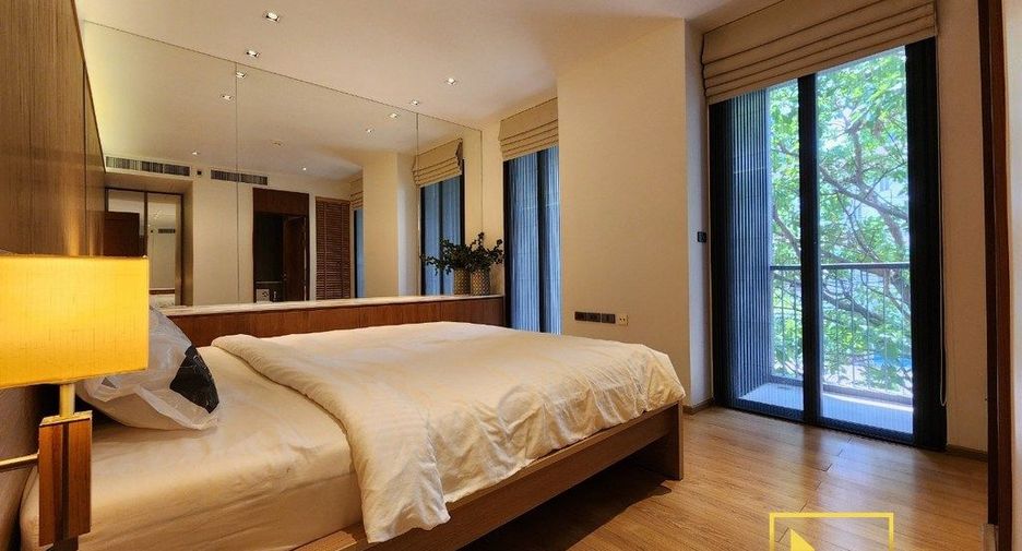 For rent 2 bedrooms serviced apartment in Watthana, Bangkok