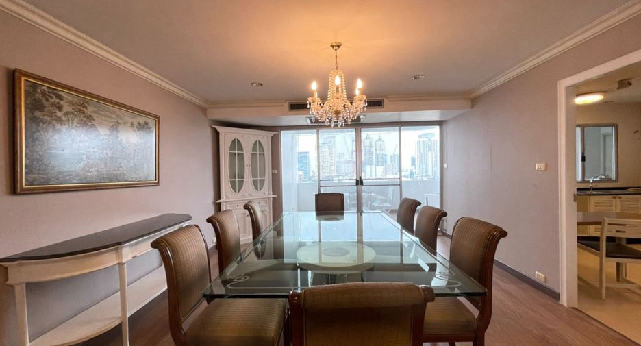 For rent 3 bedrooms condo in Watthana, Bangkok