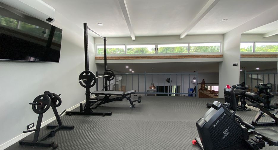 For rent 4 bedrooms house in Hang Dong, Chiang Mai