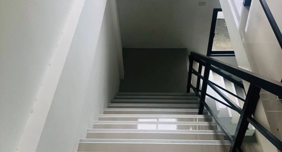 Local comercial en venta en Mueang Chon Buri, Chonburi