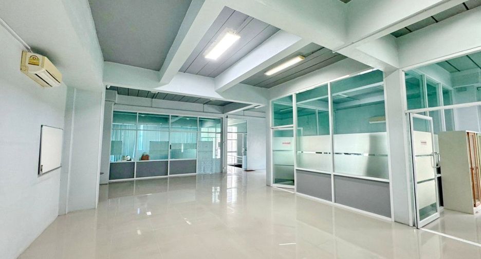 Büro zum Kauf mit 9 Zimmer in Phan Thong, Chonburi