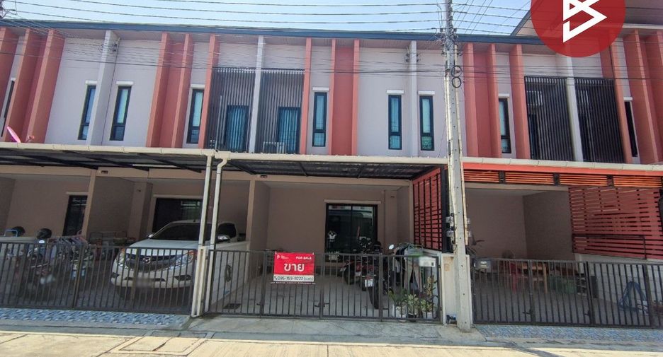 ขาย 3 เตียง ทาวน์เฮ้าส์ ใน เมืองชลบุรี, ชลบุรี