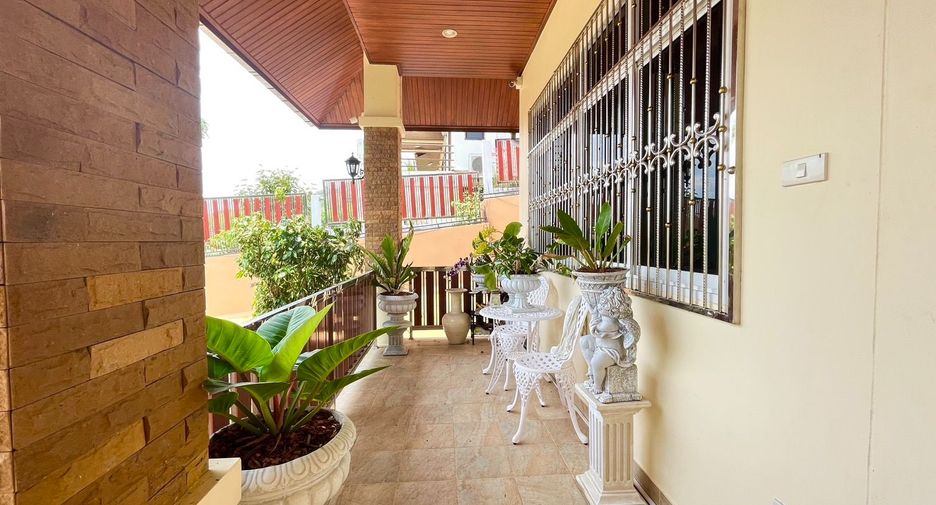 For rent and for sale 3 bed house in Mueang Krabi, Krabi