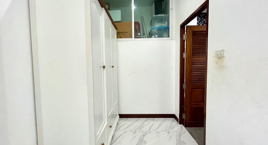 For rent and for sale 3 bed house in Mueang Krabi, Krabi