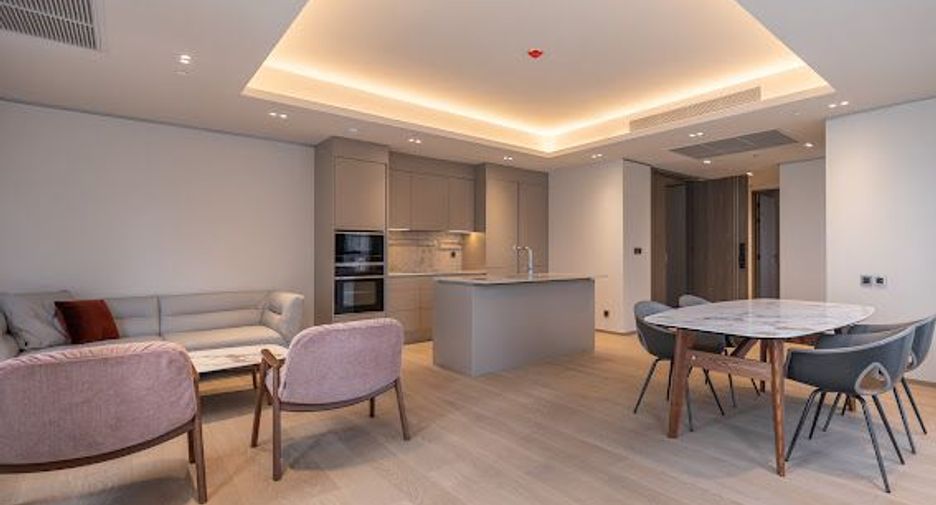 For rent 2 bedrooms condo in Pathum Wan, Bangkok