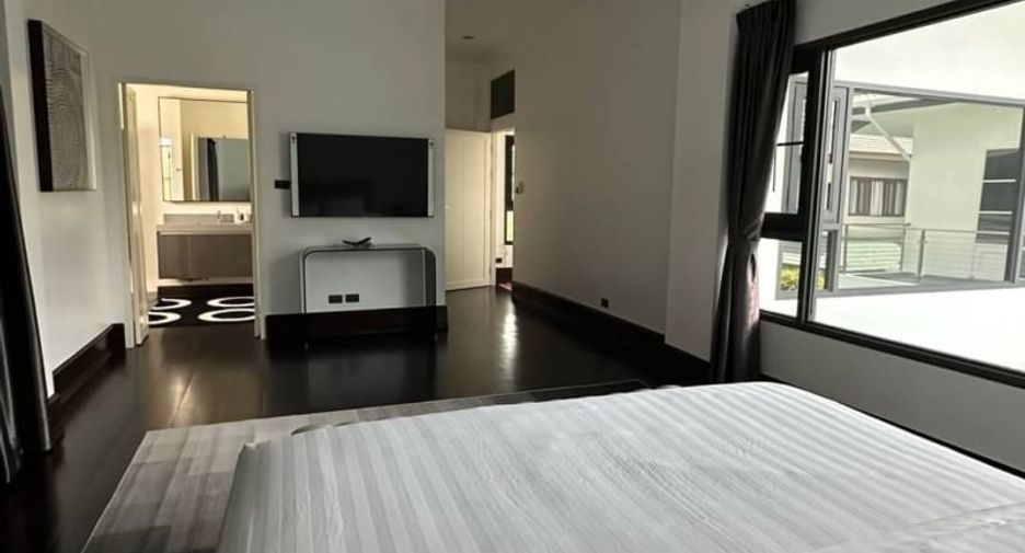 Villa en alquiler de 4 habitaciones en Watthana, Bangkok