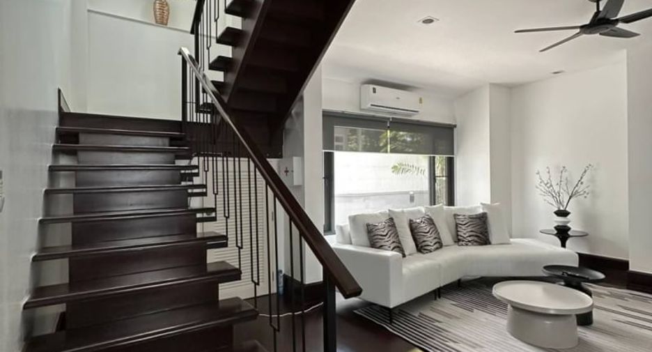 Villa en alquiler de 4 habitaciones en Watthana, Bangkok