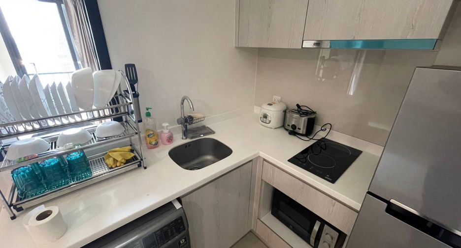 For rent 2 ベッドルーム condo in Watthana, Bangkok