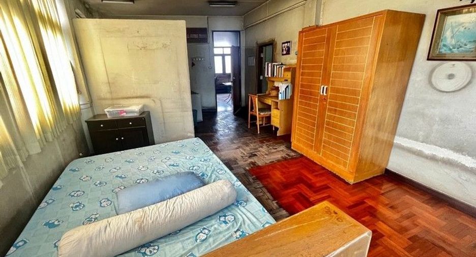 For sale 5 bed apartment in Nong Khaem, Bangkok