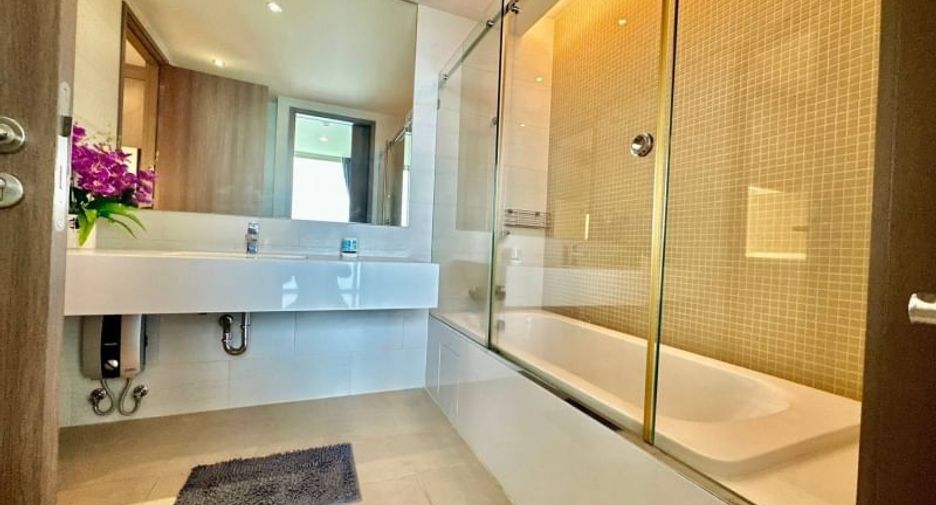 For sale 1 bed condo in Si Racha, Chonburi