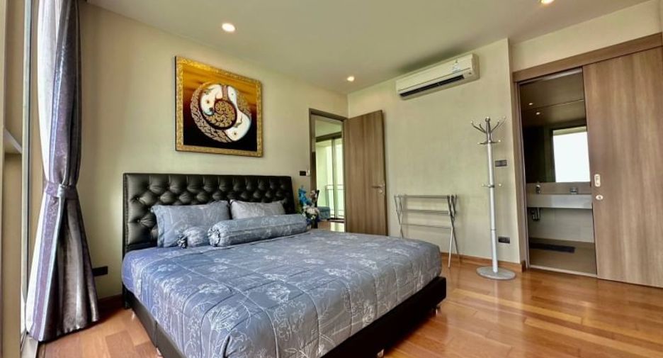 For sale 1 bed condo in Si Racha, Chonburi