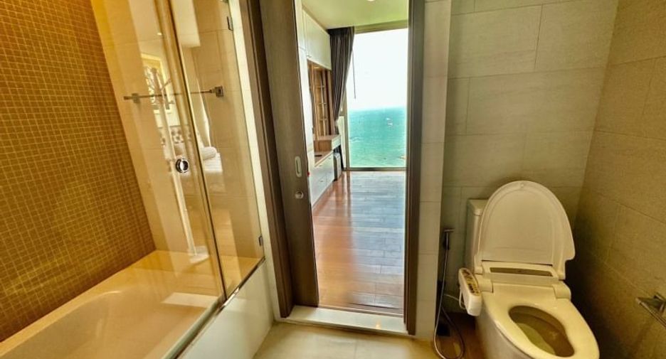 For sale 1 bed condo in Si Racha, Chonburi