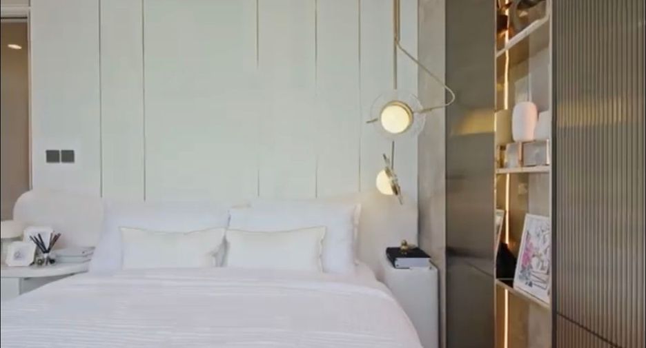 For sale 2 bedrooms condo in Sathon, Bangkok