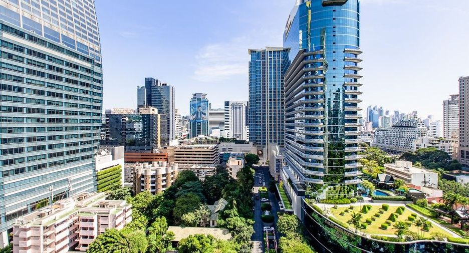 For sale 2 bedrooms condo in Pathum Wan, Bangkok
