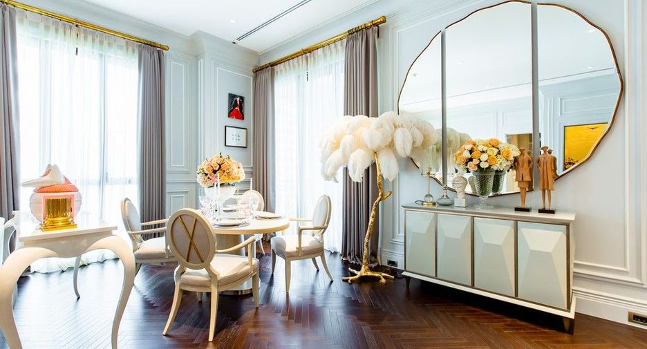 For sale 2 bedrooms condo in Pathum Wan, Bangkok