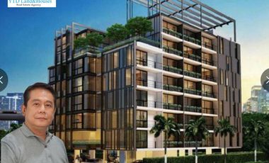 For sale 1 bed condo in Khlong Toei, Bangkok
