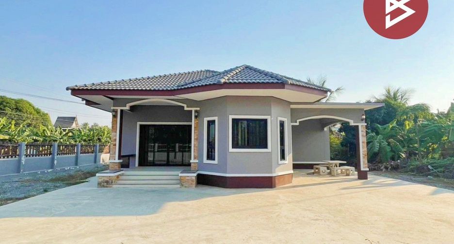 For sale 3 Beds house in Si Prachan, Suphan Buri