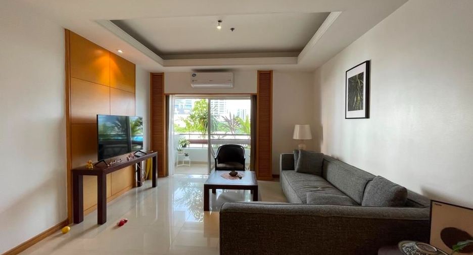 À louer 2 chambres appartement à Sathon, Bangkok