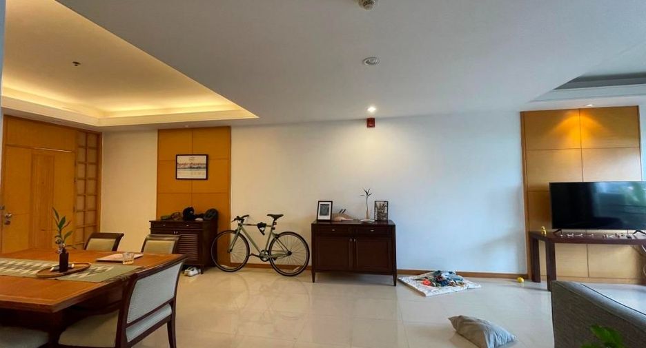 À louer 2 chambres appartement à Sathon, Bangkok