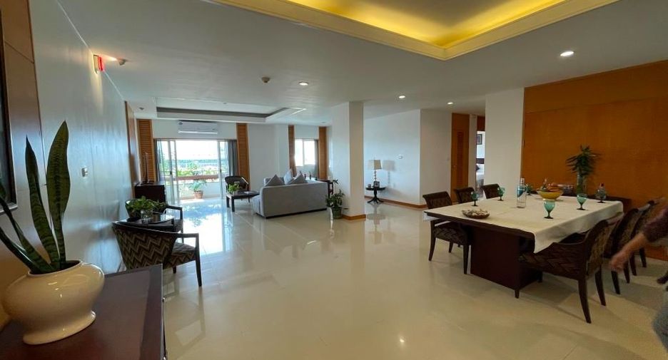 À louer 2 chambres appartement à Sathon, Bangkok