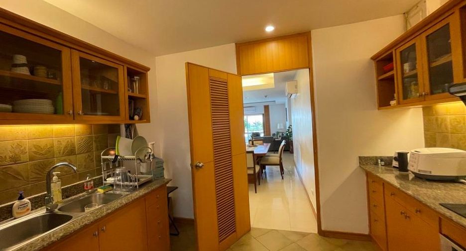 À louer 2 chambres appartement à Sathon, Bangkok