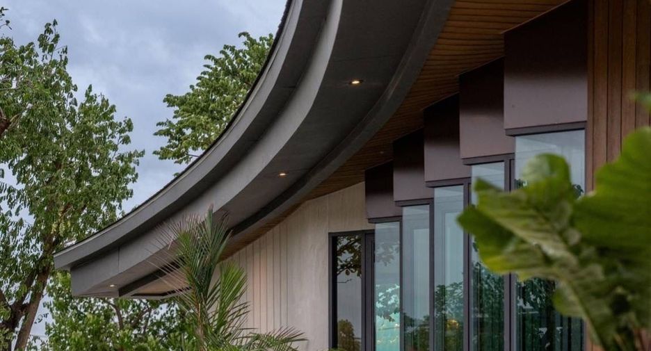 Haus zum Kauf mit 5 Zimmer in Bang Kapi, Bangkok