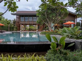 For sale 5 bedrooms house in Bang Kapi, Bangkok