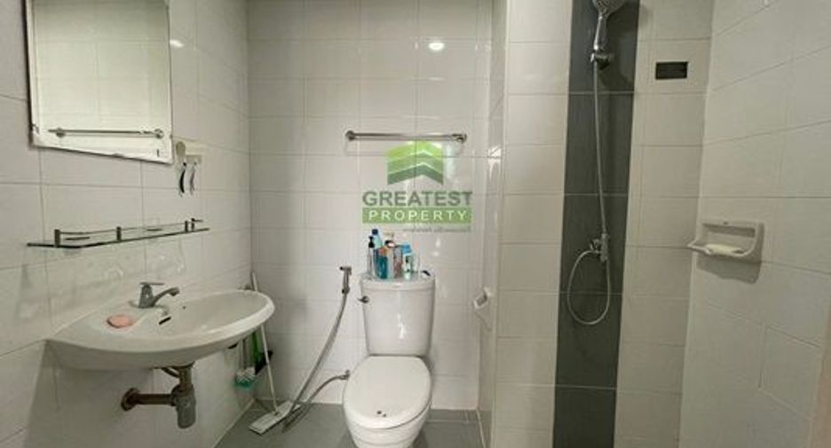 For sale 1 bed condo in Khlong Luang, Pathum Thani