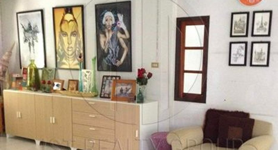 Haus zum Kauf mit 4 Zimmer in Saphan Sung, Bangkok