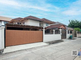 For sale 3 bedrooms house in Suan Luang, Bangkok
