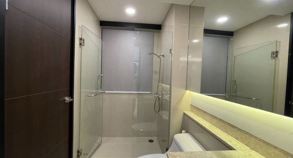 Wohnung zur Miete mit 3 Zimmer in Pathum Wan, Bangkok