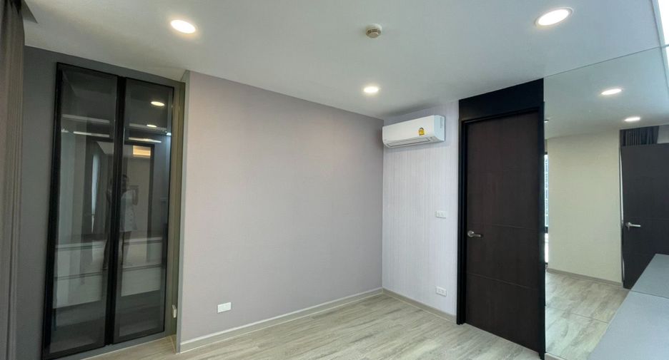 Wohnung zur Miete mit 3 Zimmer in Pathum Wan, Bangkok