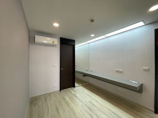 À louer 3 chambres condo à Pathum Wan, Bangkok